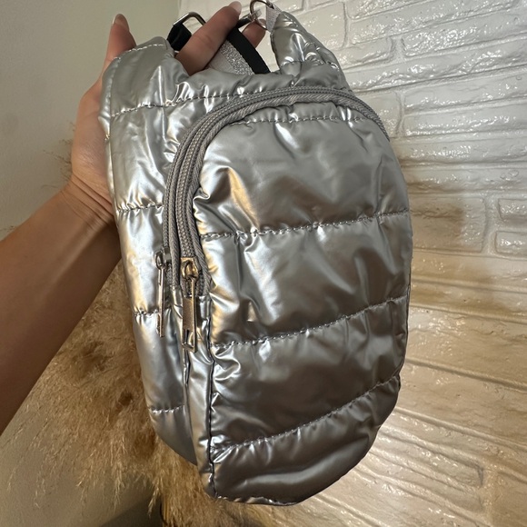 Silver Puffer Crossbody Bag - Picture 2 of 6